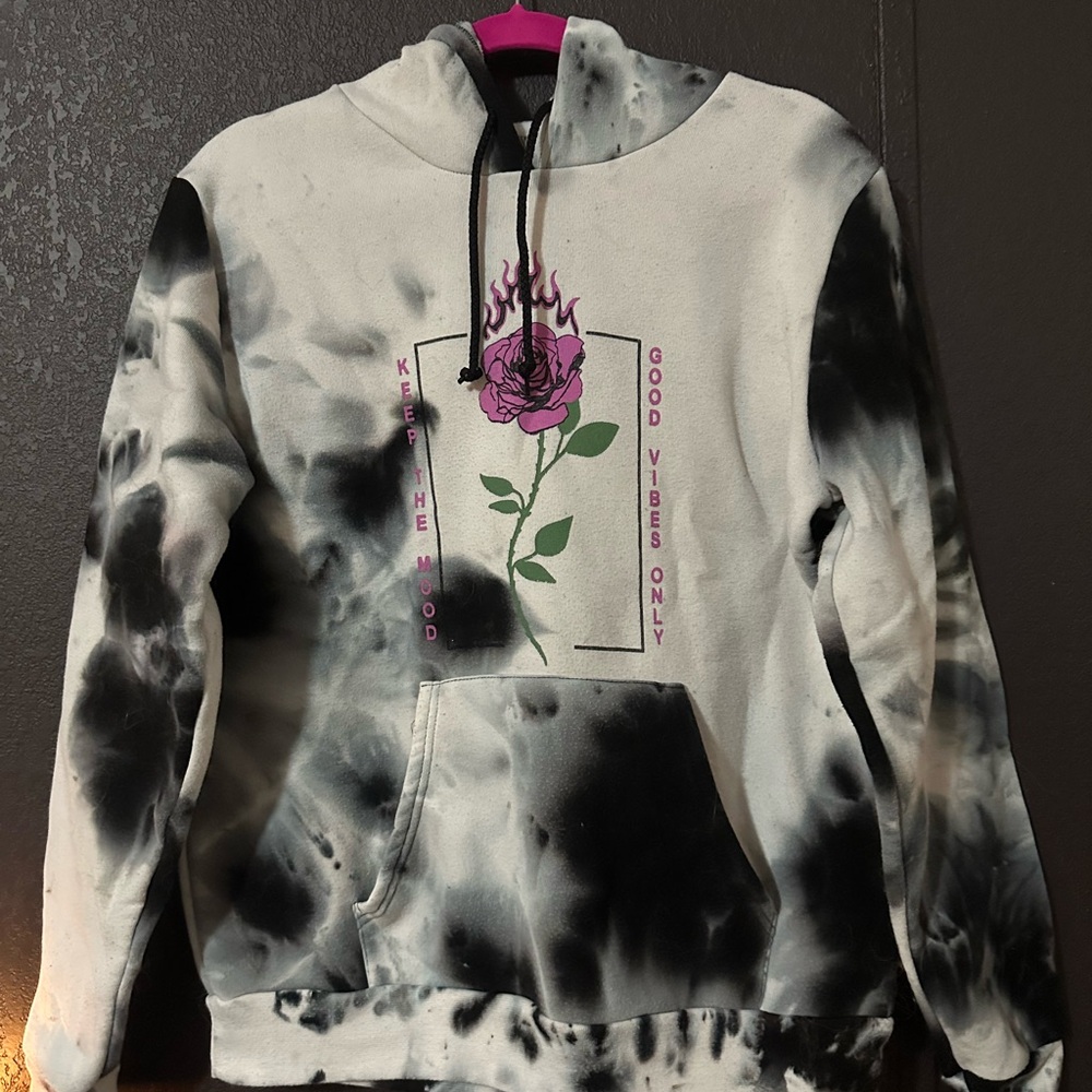 Rue21 Black and White Tie-Dye Hoodie
